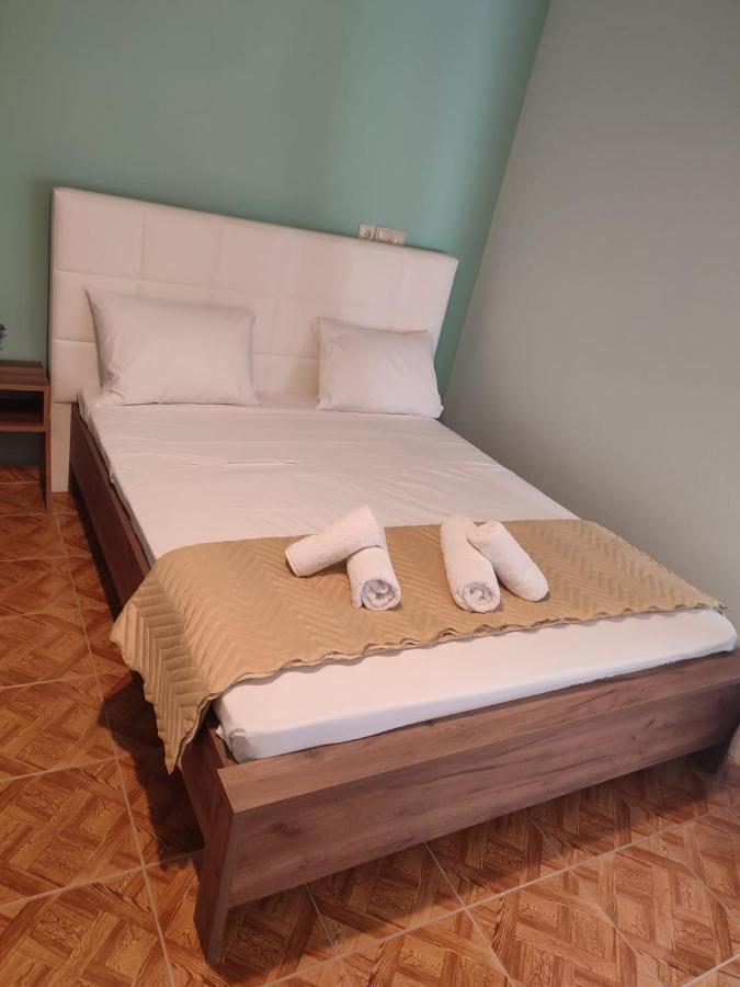 Amaya Pine Studio Панагия Екстериор снимка