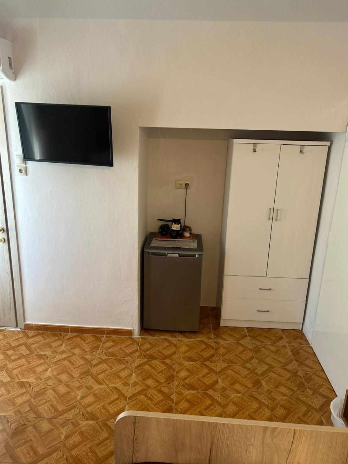 Amaya Pine Studio Панагия Екстериор снимка